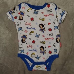 💸 5 for $20 | Disney Baby Snow White Newborn Short Sleeve Onesie